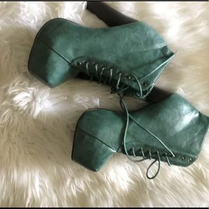 Women’s size10  New Boot heels